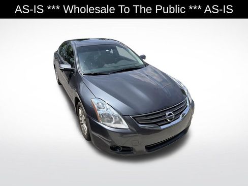Used 2010 Nissan Altima 2.5 SL w/ SL Pkg FWD image 1