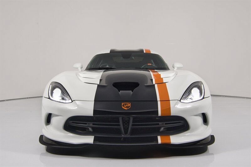 Used 2014 SRT Viper SRT-10 RWD image 3