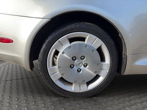 Used 2002 Lexus SC 430 Convertible image 28