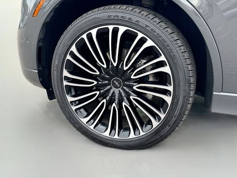 Used 2020 Lincoln Aviator Black Label w/ Dynamic Handling Package image 43