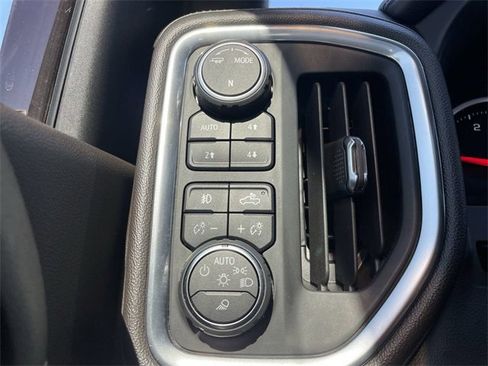 Used 2020 Chevrolet Silverado 2500 LTZ w/ LTZ Premium Package image 35