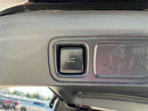 Certified 2022 Ford Expedition Max Platinum image 20