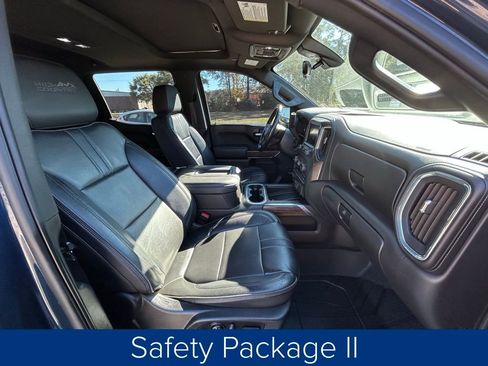 Used 2022 Chevrolet Silverado 1500 High Country w/ Technology Package image 24