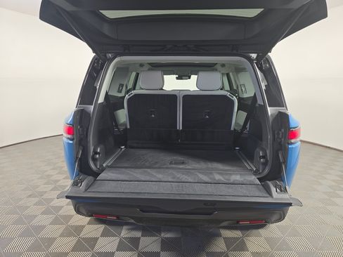 Used 2025 Rivian R1S Adventure Dual AWD/4WD image 15