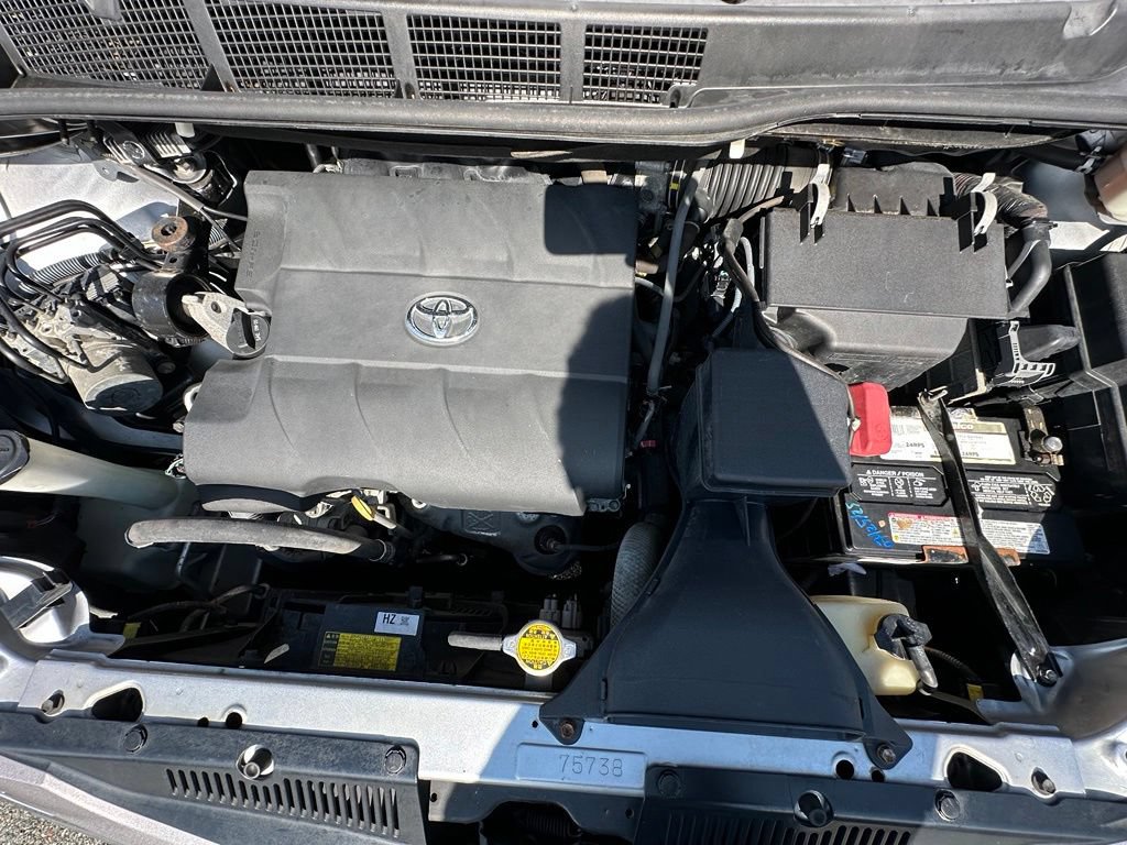 Used 2016 Toyota Sienna XLE Premium AWD/4WD image 42