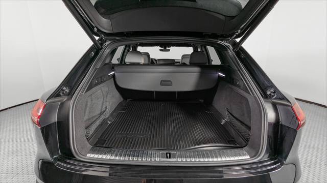 Used 2024 Audi Q8 e-tron Prestige w/ Prestige Package AWD/4WD image 16