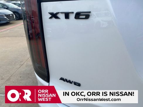 Used 2023 Cadillac XT6 Sport image 10