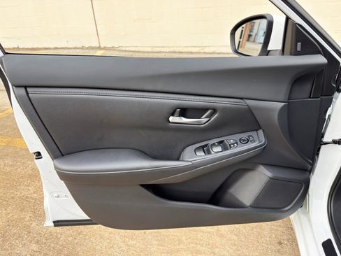 Used 2021 Nissan Sentra SV FWD image 35