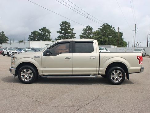 Used 2017 Ford F150 XLT w/ Equipment Group 301A Mid RWD image 3