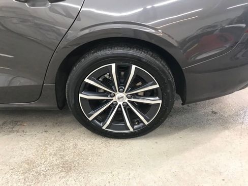 Used 2024 Volvo S60 B5 Core w/ Climate Package image 41