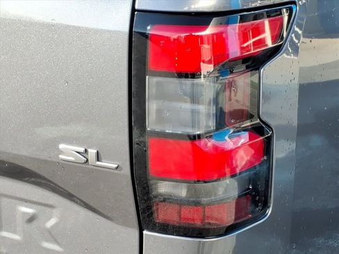 Used 2024 Nissan Frontier SL w/ Technology Package image 8