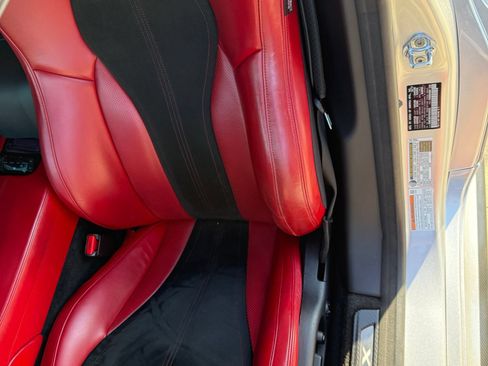Used 2017 Acura NSX AWD/4WD image 8