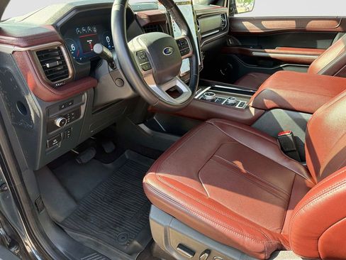 Used 2022 Ford Expedition Limited AWD/4WD image 22