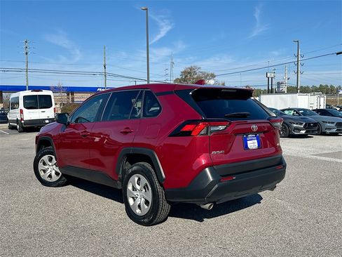 Used 2023 Toyota RAV4 LE image 6
