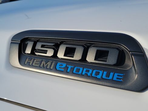 Used 2023 RAM 1500 Big Horn AWD/4WD image 30