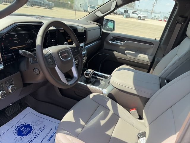 New 2026 GMC Sierra 1500 SLT w/ SLT Premium Package AWD/4WD image 16
