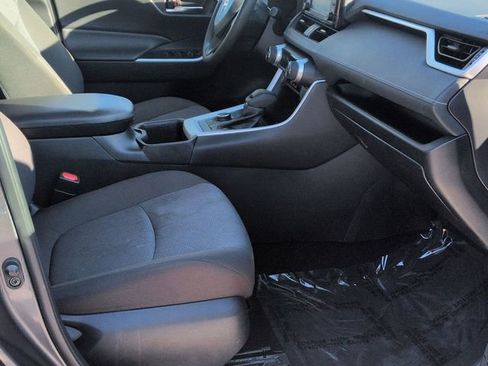 Certified 2022 Toyota RAV4 XLE w/ Convenience Package image 30