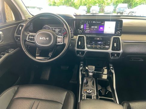 Certified 2022 Kia Sorento SX AWD/4WD image 18