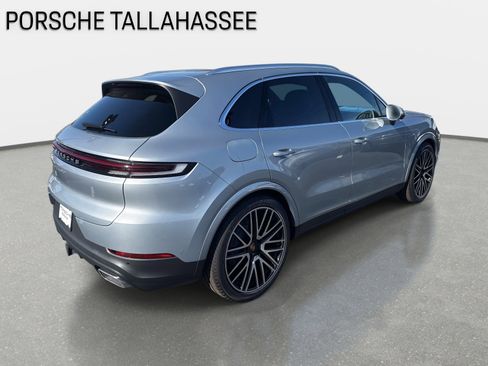 Certified 2026 Porsche Cayenne E-Hybrid image 9