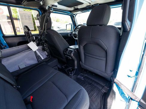 Used 2021 Jeep Wrangler Unlimited Sport AWD/4WD image 28