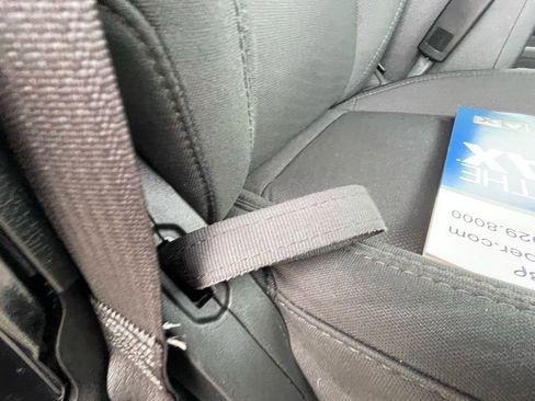 Used 2022 Jeep Wrangler Unlimited Sahara image 14