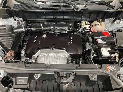 Used 2017 GMC Acadia SLE w/ LPO, Cargo Package image 15