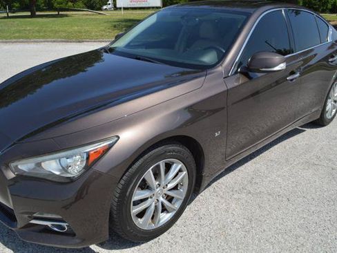 Used 2015 INFINITI Q50 Premium w/ Navigation Package AWD/4WD image 4