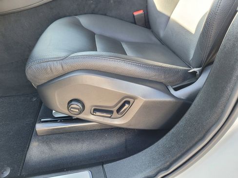 Certified 2024 Volvo XC90 T8 Plus w/ Protection Package Premier image 10