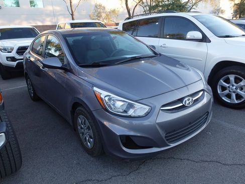 Used 2016 Hyundai Accent SE w/ Option Group 02 image 2