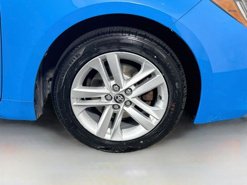 Used 2019 Toyota Corolla SE w/ SE Option Package FWD image 32