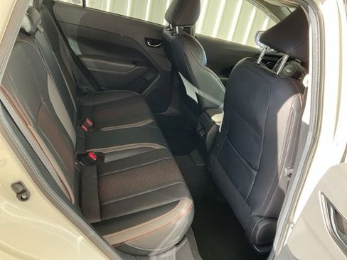 Used 2024 Subaru Crosstrek 2.5i Limited w/ Crosstrek Mirror Package image 21