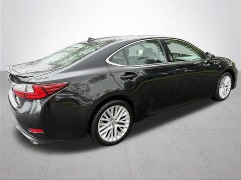 Used 2018 Lexus ES 350 w/ Luxury Package w/Wood Trim FWD image 6