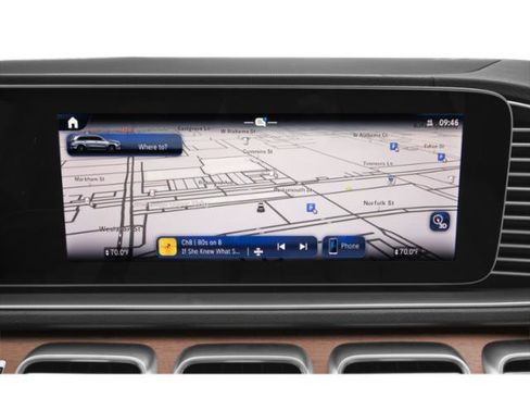 Used 2025 Mercedes-Benz GLS 450 4MATIC image 16