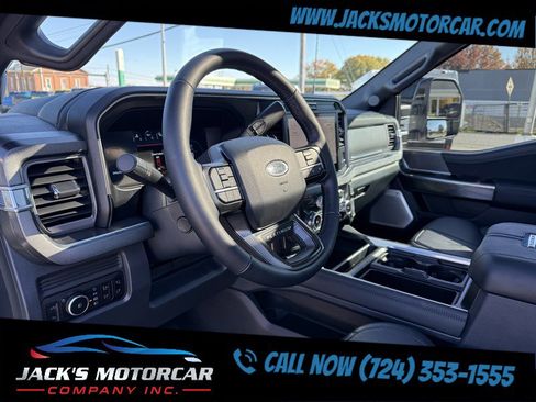 Used 2025 Ford F450 Platinum w/ FX4 Off-Road Package image 31