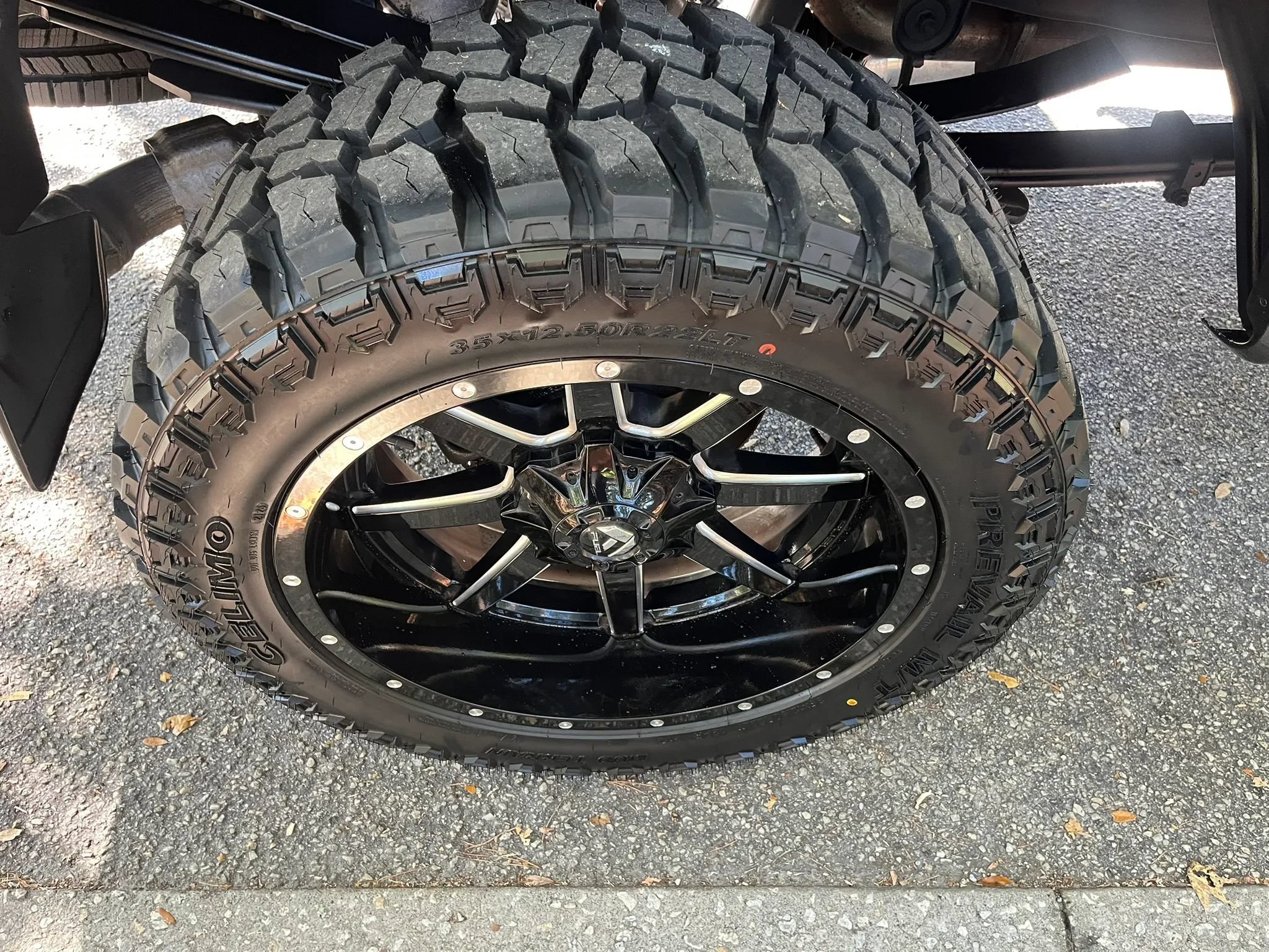 Used 2017 Ford F250 XLT AWD/4WD image 9