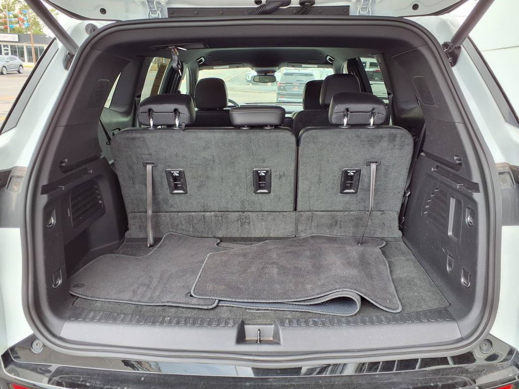 Used 2026 Buick Enclave Sport Touring FWD image 23