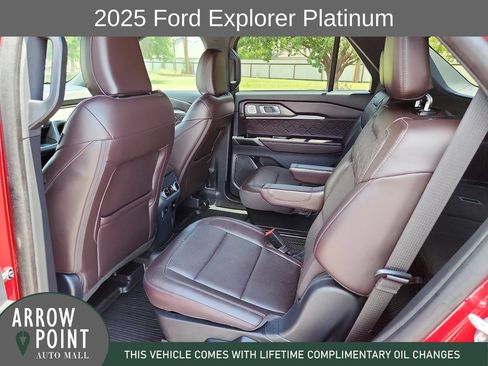 Used 2025 Ford Explorer Platinum w/ Ultimate Package AWD/4WD image 18