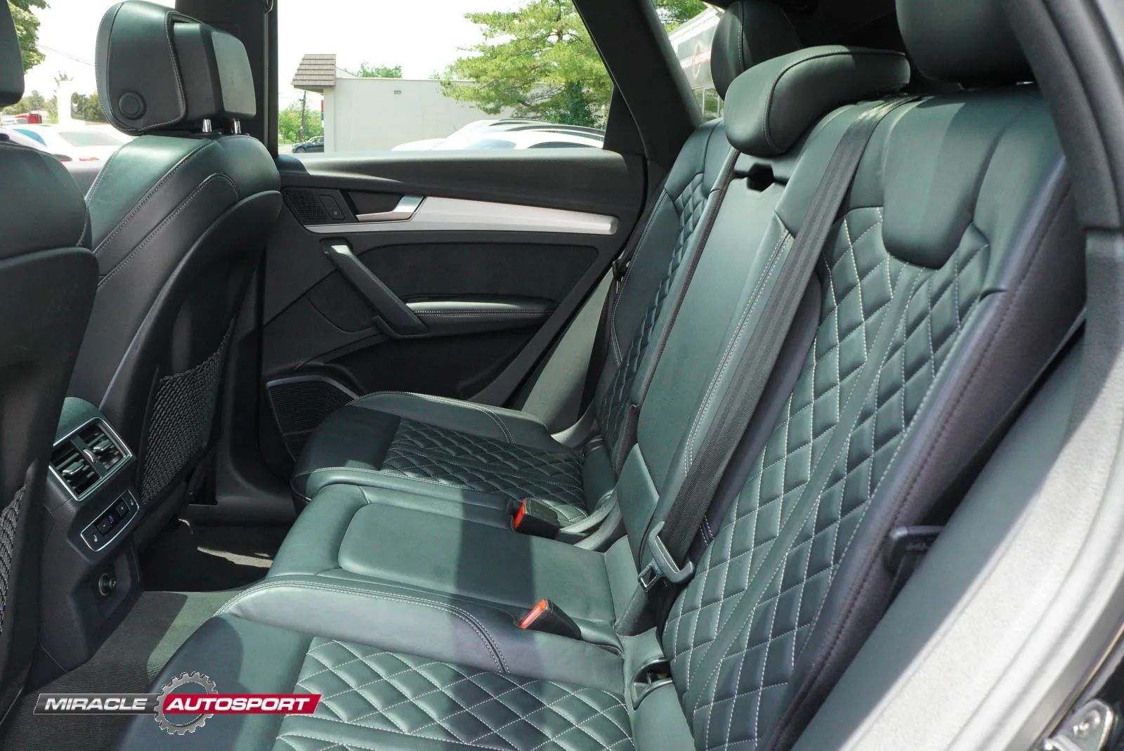 Used 2018 Audi SQ5 Premium Plus w/ Navigation Package AWD/4WD image 25