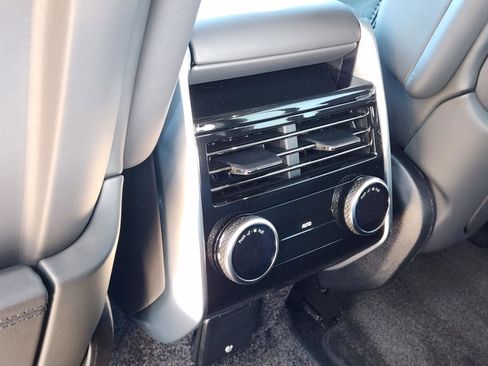 New 2026 Land Rover Range Rover Long Wheelbase Autobiography image 26