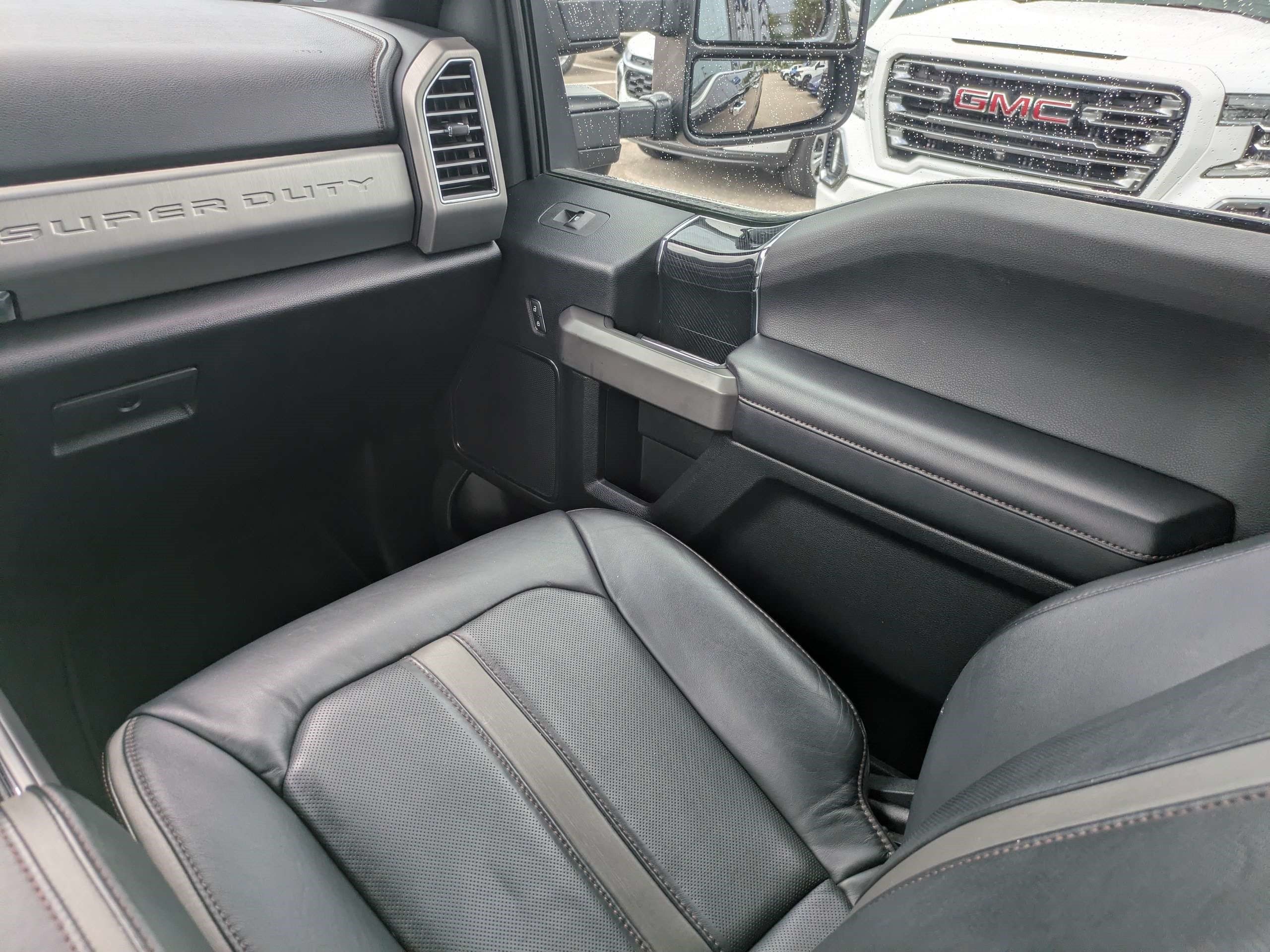 Used 2021 Ford F350 Platinum AWD/4WD image 18