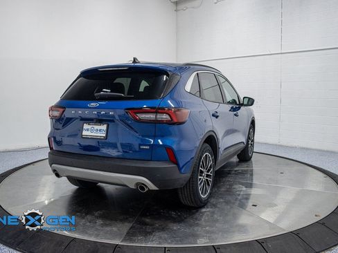 Used 2023 Ford Escape SE image 7