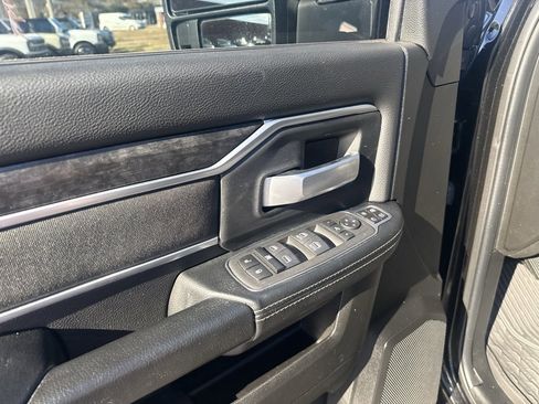 Used 2024 RAM 2500 Big Horn w/ Night Edition image 14