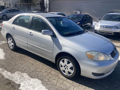 Used 2007 Toyota Corolla LE image 3