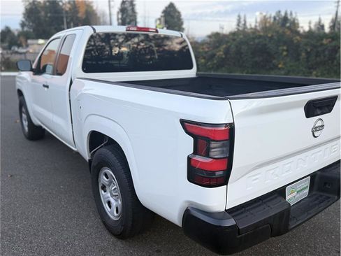Used 2024 Nissan Frontier S w/ S Utility Package image 21