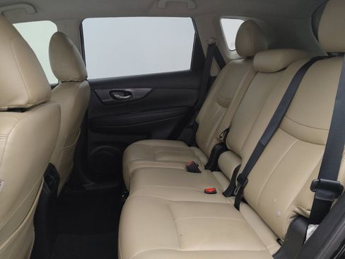 Used 2020 Nissan Rogue S w/ Special Edition Package FWD image 18