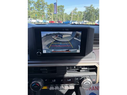 Used 2025 Toyota Tacoma TRD Off-Road w/ TRD Off Road Upgrade Package AWD/4WD image 22