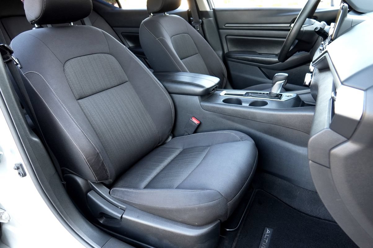Used 2022 Nissan Altima 2.5 S FWD image 8