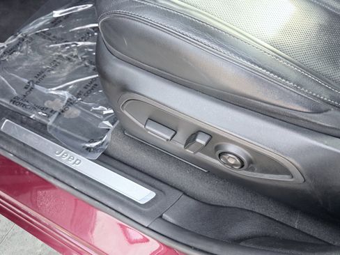 Used 2021 Jeep Grand Cherokee L Overland w/ Trailer Tow Package image 94