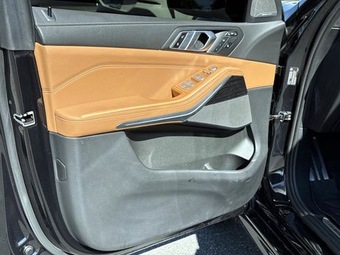 Used 2024 BMW X7 xDrive40i w/ M Sport Package image 20