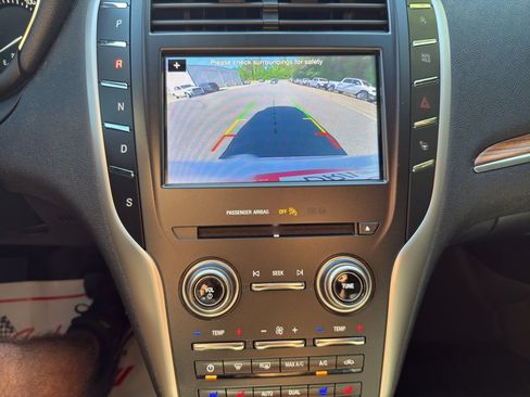 Used 2019 Lincoln MKC Reserve w/ MKC Technology Package FWD image 26